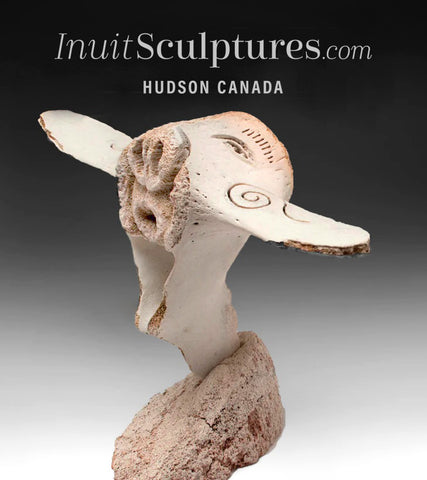 Chaman 9" par le maître sculpteur Manansie Akpaliapik *Entre deux mondes*