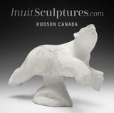 Ours qui court 8 pouces par Esau Kripanik *Coup de pouce*