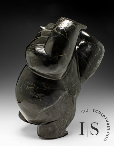 Ours dansant à 4 voies 18" par Isaaci Petaulassie *Heart Strong*