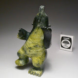 Ours dansant noir et vert de 4,5 po par Mosesee Pootoogook