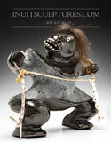 Chasseur d'esprit chamanique 16" par Uriash Puqiqnak