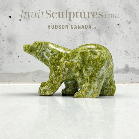 Ours en peluche de 30 cm (12 pouces) par Samayualie Akesuk « Myles à emporter »