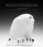 Hibou blanc 8" SIGNATURE par Elite Carver Manasie Akpaliapik *Pure Innocence*