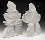 Inukshuk 12" par Esau Kripanik *Hug It Out*