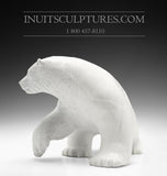 Ours qui marche 9" par Esau Kripanik