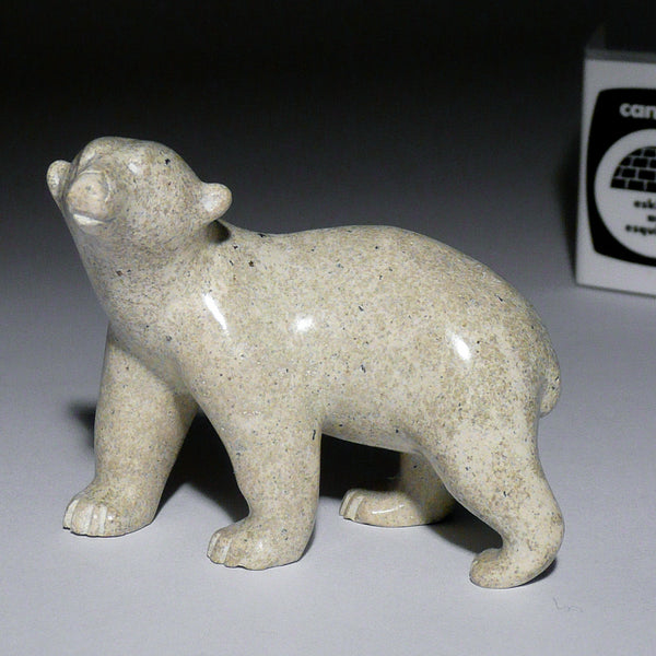 Important ours miniature de 2,75 pouces par Henry Evaluardjuk, vers le milieu des années 1980