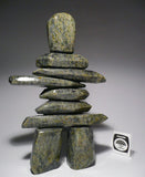 Inukshuk 11" par Qavavau Shaa