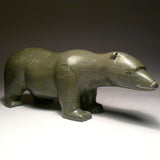 Ours qui marche 12" par Josie Iqaluq
