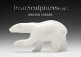 Ours polaire marchant 7" par Quaraq Nungusuituq *Cloud*