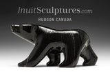 Ours Striding 8" par Allan Sheutiapik *Café noir*