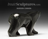 Ours Striding 8" par Allan Sheutiapik *Café noir*